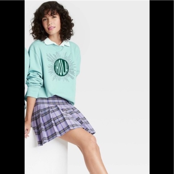 NWT Latino Heritage Month Adult Gender Inclusive Hola Sweatshirt - Picture 5 of 13